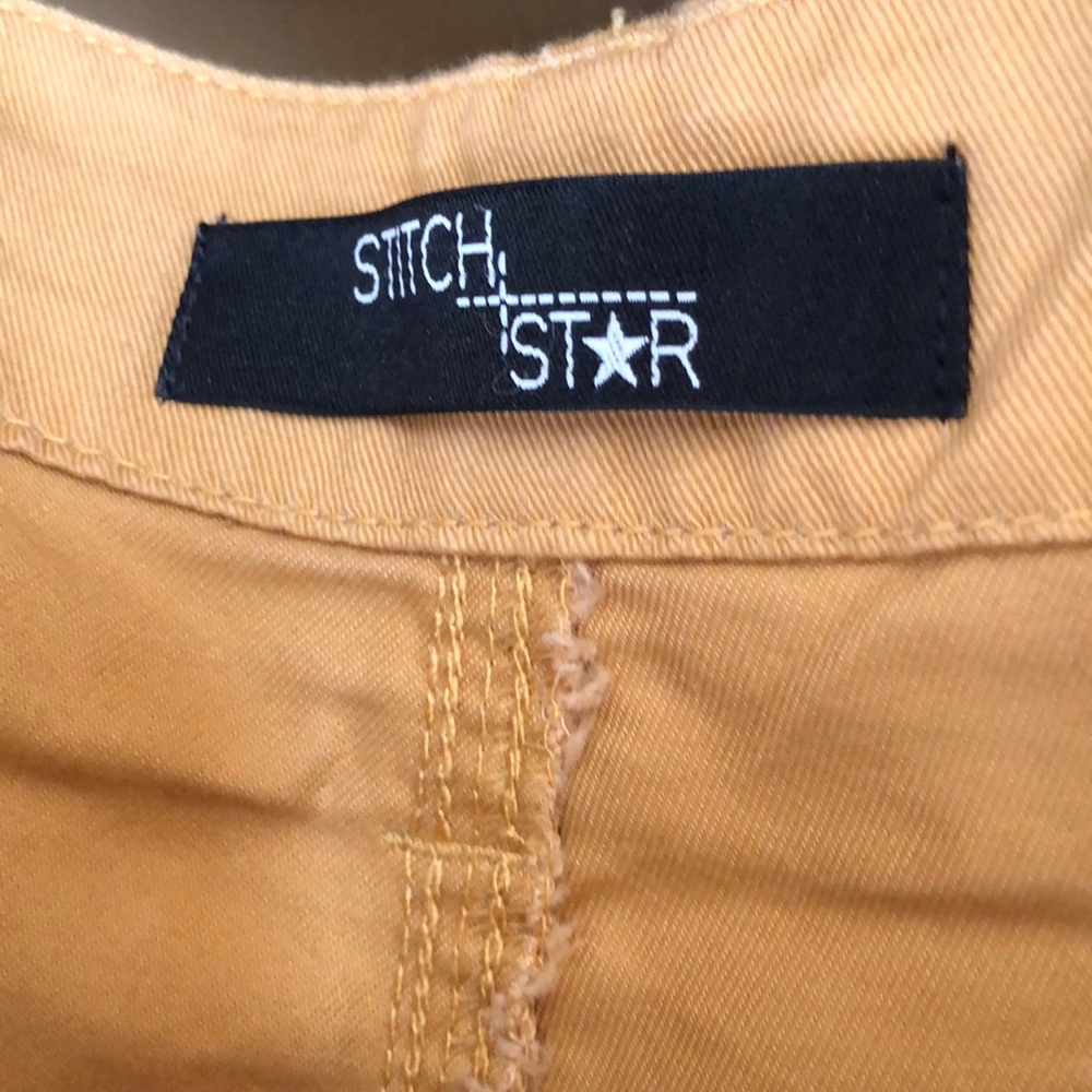 Mustard-colored paper bag waist crop pants - Picture 4 of 8